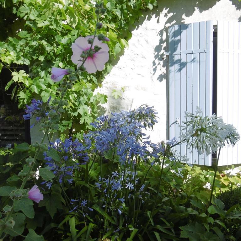 Les 2 Madeleine Bed & Breakfast Saint-Saturnin-du-Bois Bagian luar foto