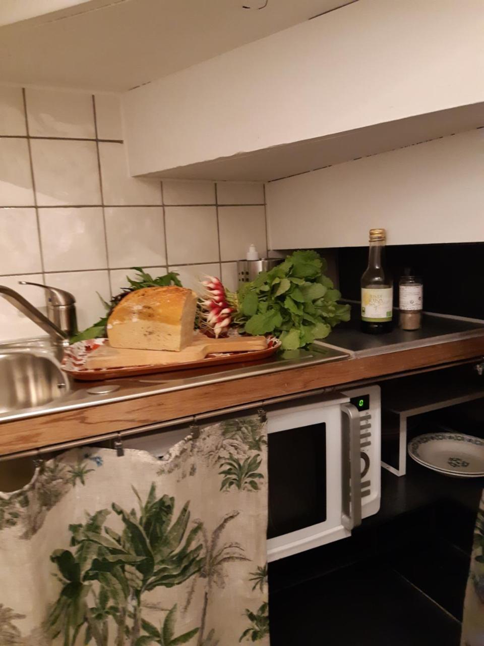 Les 2 Madeleine Bed & Breakfast Saint-Saturnin-du-Bois Bagian luar foto
